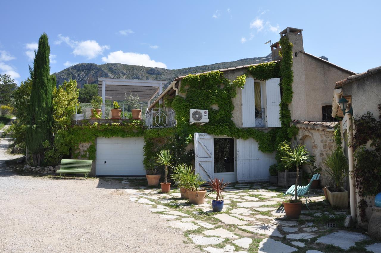 Le Jas Du Colombier Villa Moustiers-Sainte-Marie Exteriör bild
